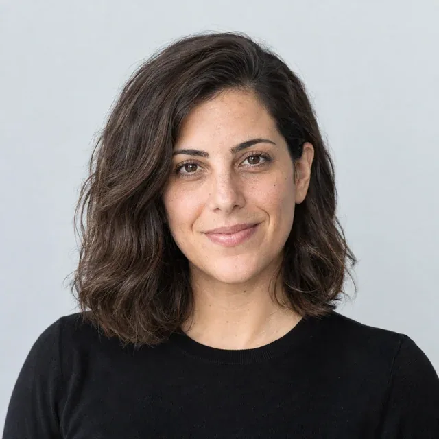 AI-generated portrait of fictional persona Noa Levi, Performance Director